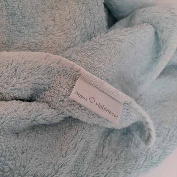 Abyss and Habidecor Super Line Bath Towel 28" x 54" Ice Blue - Picture 6 of 13